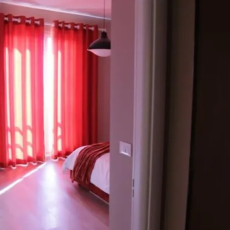 Apartament Sunny Overlooking *
